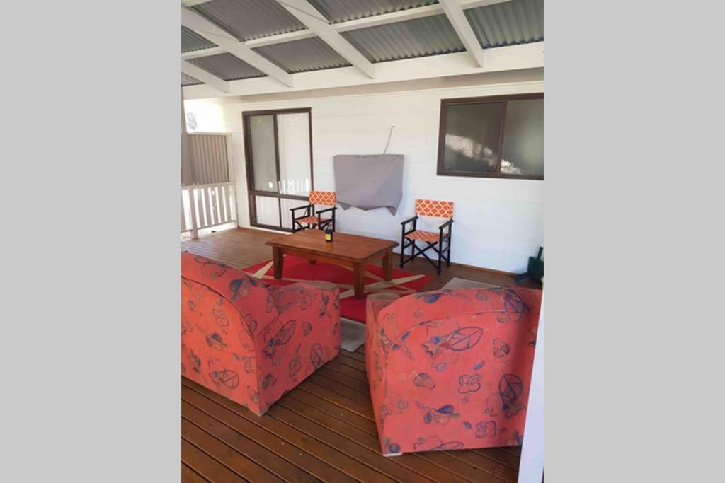 Leeward 'Tranquil Beachfront' Кингскот Экстерьер фото